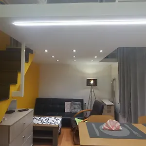 Goldapartment Apartman